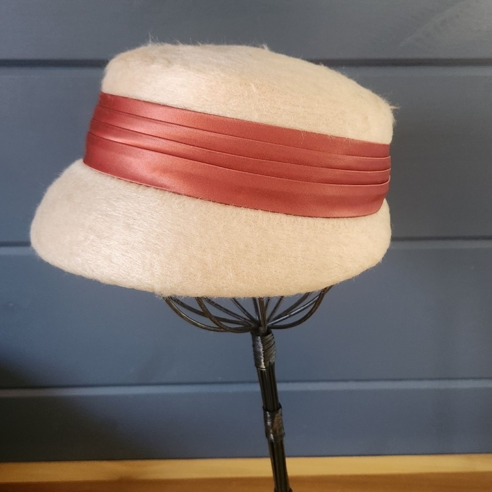 50s/60s Beige Ladies Hat‎